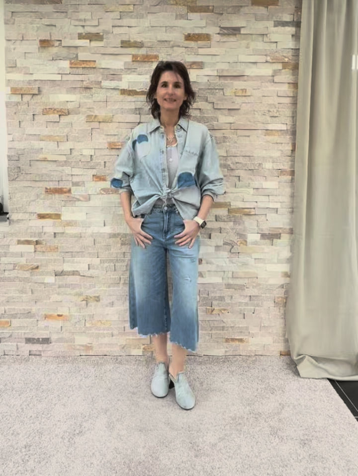 Load video: Jeans Hemd BEBA mit Herzen in Springlike Blue / Hellblau