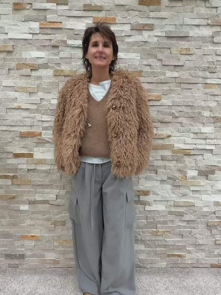 Load video: Curly faux lambskin jacket TERRY in nuts
