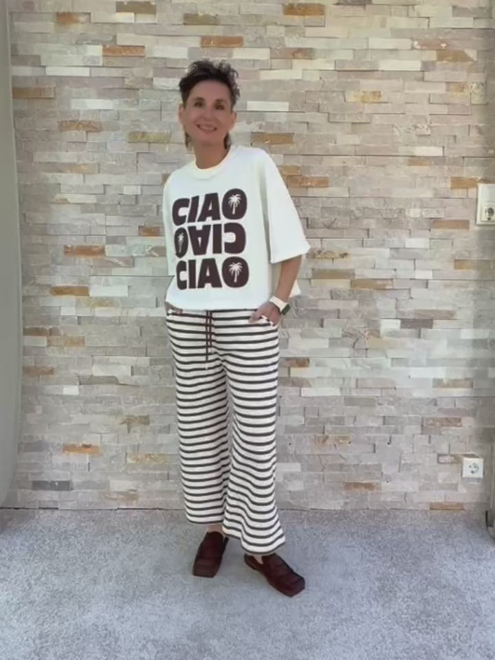 Video laden: Oversized Sweatshirt 1/2 Arm CIAO in Offwite - Espresso