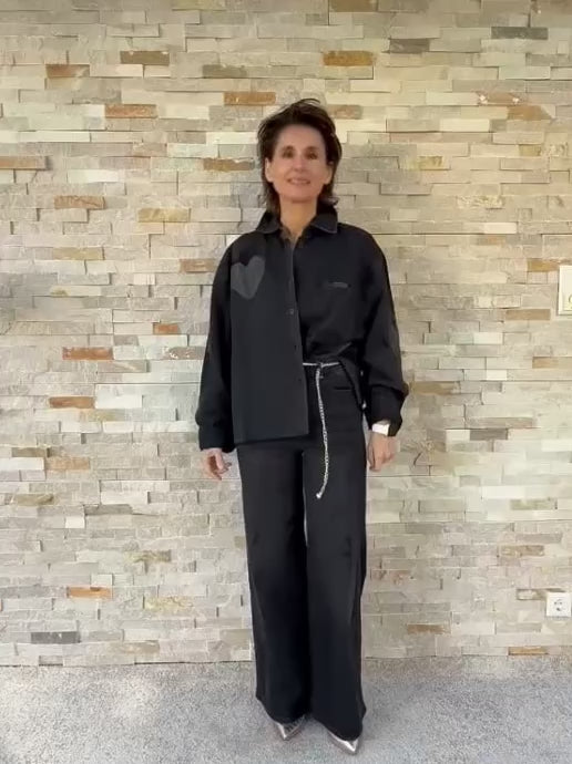 Video laden: Jeanshemd BEBA mit Herzen in Black Denim