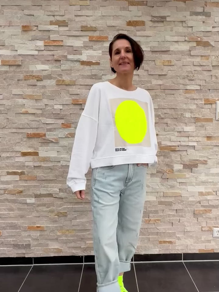 Video laden: Jeans ER YOANA O-Shape in Spring Blue