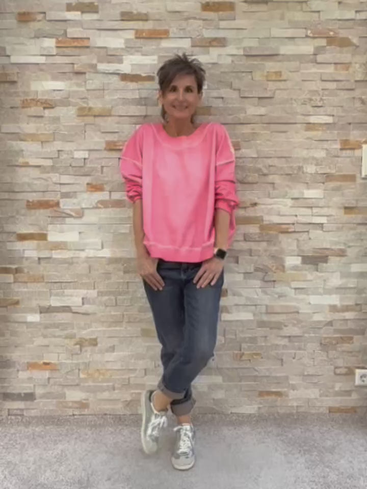 Load video: Oversized Sweatshirt Sky Organic Circles Flamingo