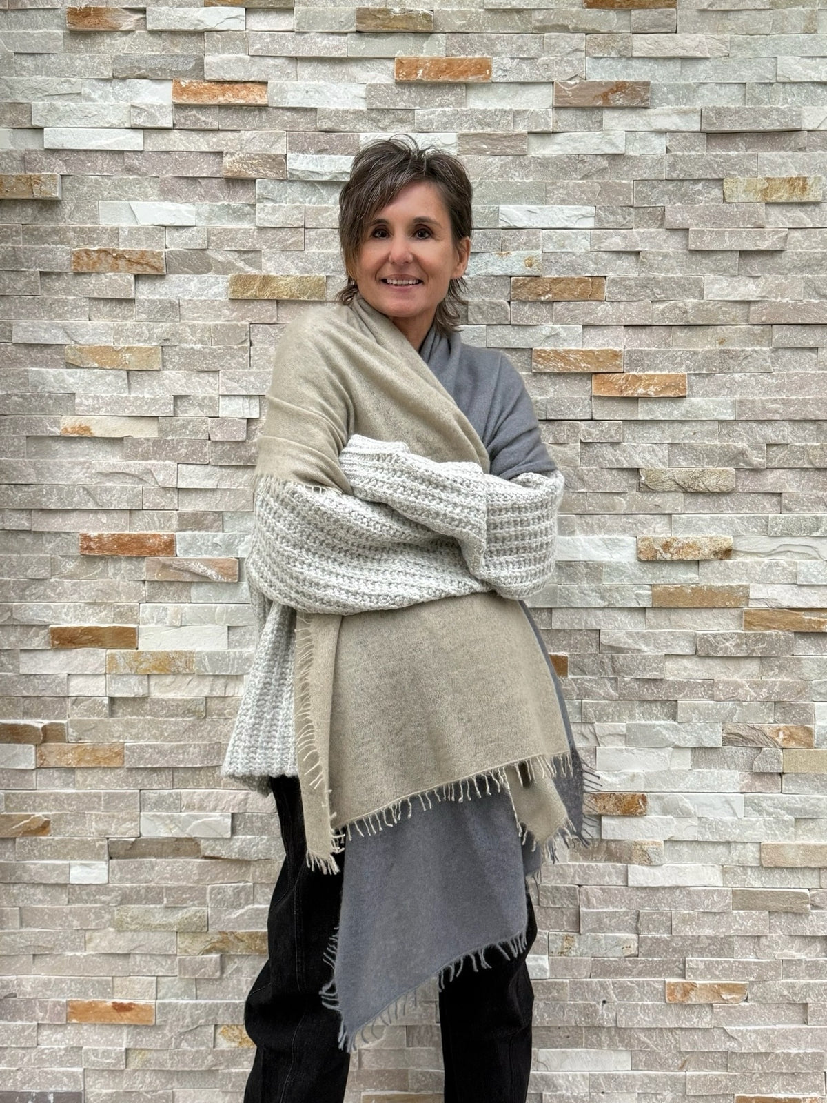 Cashmere Schal mit Farbverlauf in Anthazit mit Taupe